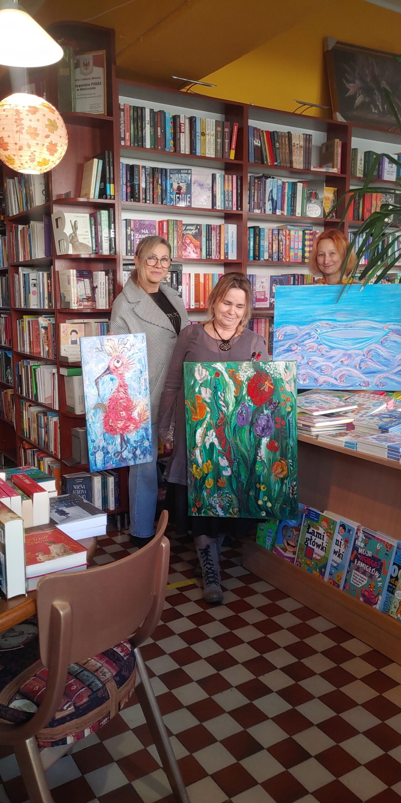 Ekspozycja prac artystek intuicyjnych malujących pod moim okiem